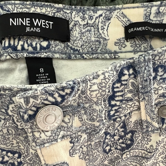 Nine West Paisley Print Jeans - Picture 4 of 5